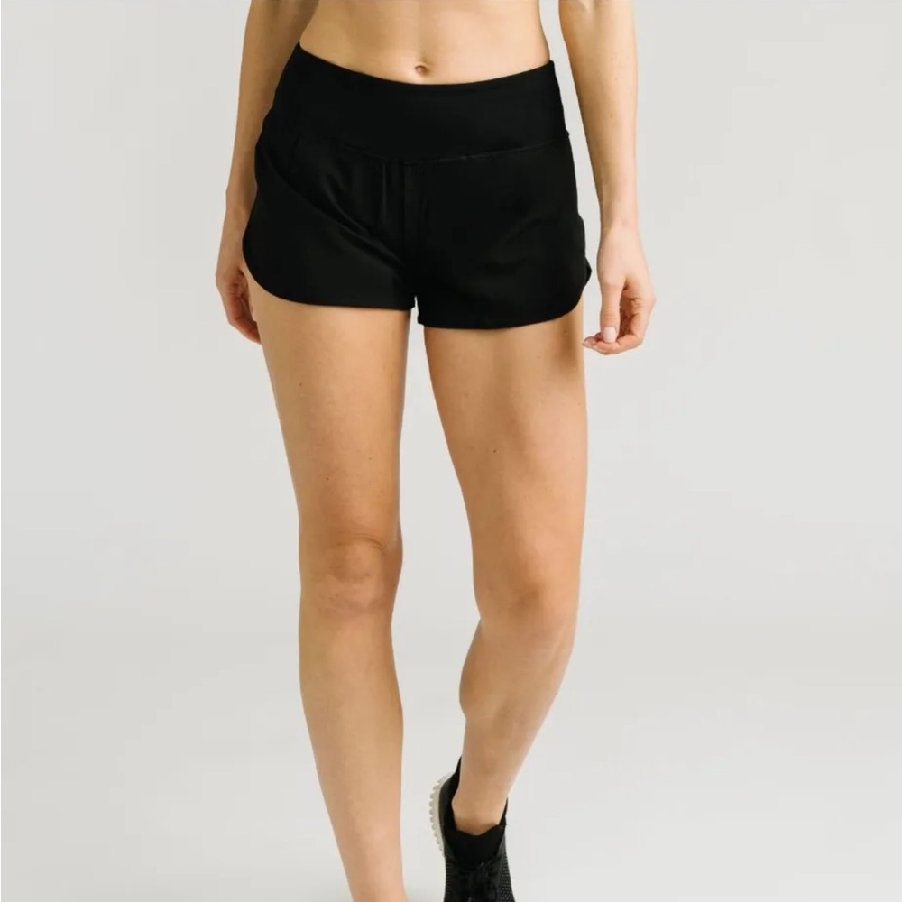 ZYIA Trainer Shorts *black*